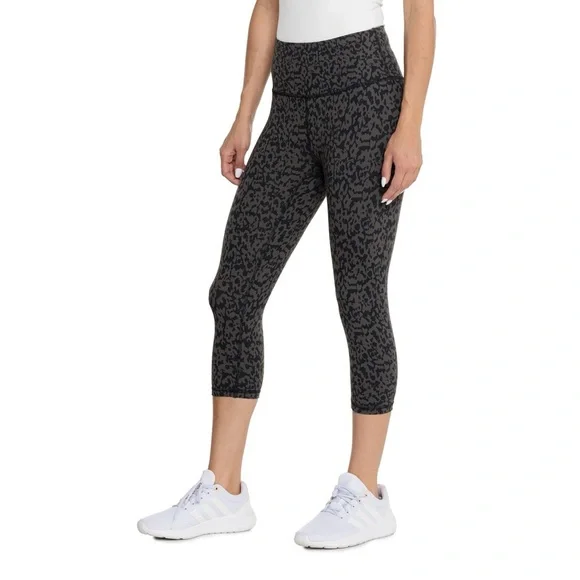 Prana Chakara Dark Iron Leopard Capri Legging M - Picture 1 of 5